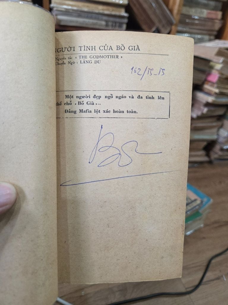  Người Tình Của Bố Già – R. T. Larkin 