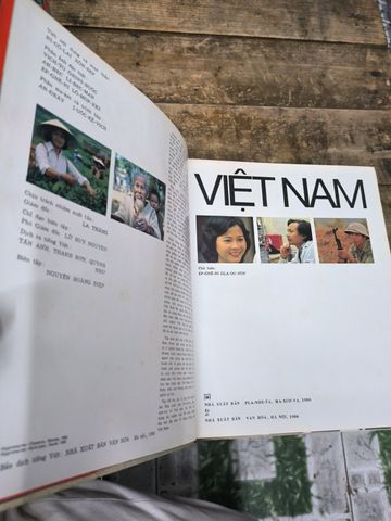  Việt Nam - Ep-Ghê-Ni Gla-Du-Nôp 