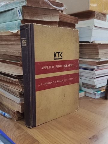 Mua Bán Sách Cũ - Thu Mua Sách Cũ Tận Nhà – Momo Bookstore