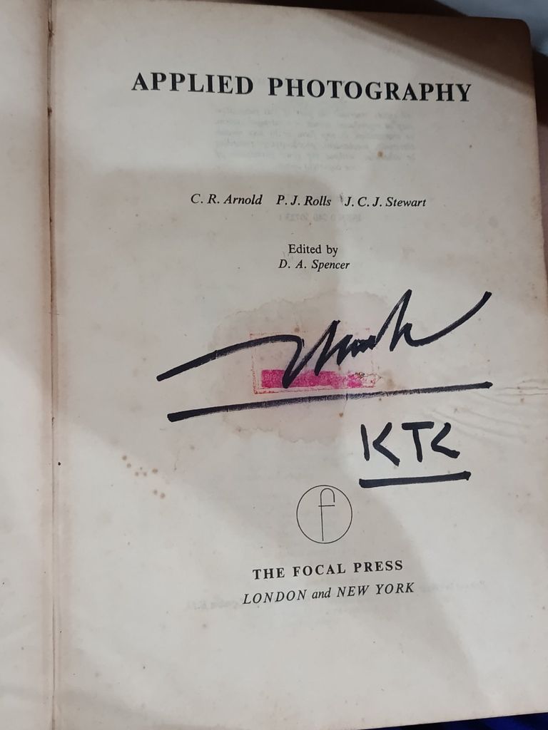  Applied Photography – C. R. Arnold, P. J. Rolls, J. C. J. Stewart 