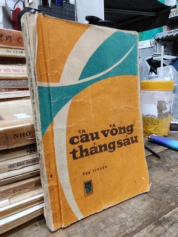  Cầu Vồng Tháng Sáu - Nhiều Tác Giả 