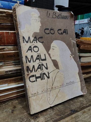  Cô Gái Mặc Áo Màu Mận Chín – V. Bêliaev 