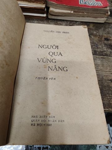  Người Qua Vùng Nắng – Nguyễn Chu Phác 