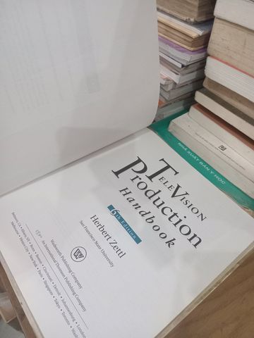  Television Production Handbook – Zettl 