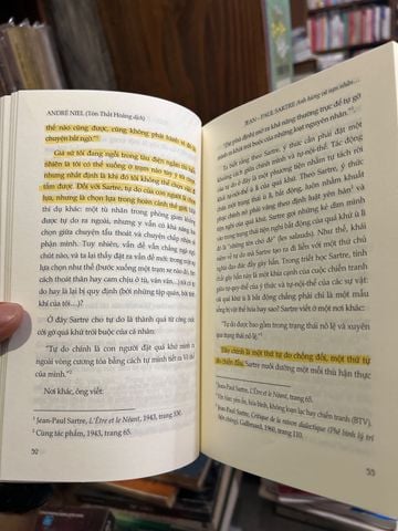 Jean-Paul Sartre Anh Hùng Và Nạn Nhân Của "Ý Thức Khốn Khổ" - Andre Niel 