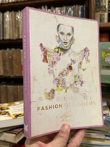  British Fashion Designers – Hywel Davies 