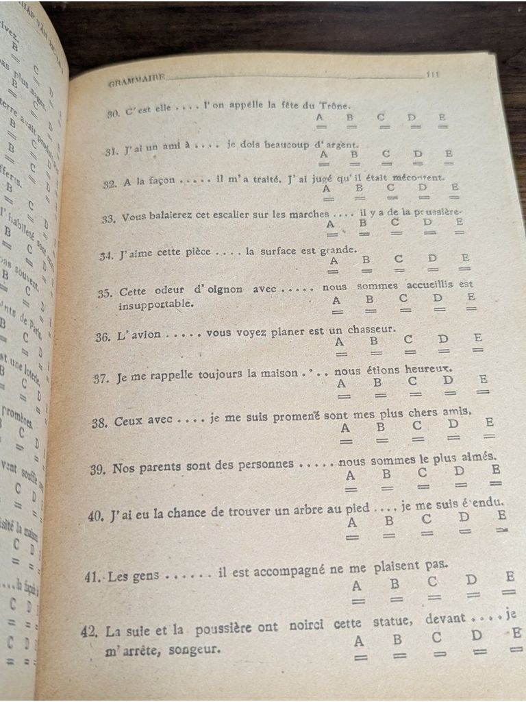  Giáo Khoa & Trắc Nghiệm Pháp Văn 12C Sinh Ngữ 2 – Một Nhóm Giáo Sư Pháp Văn 