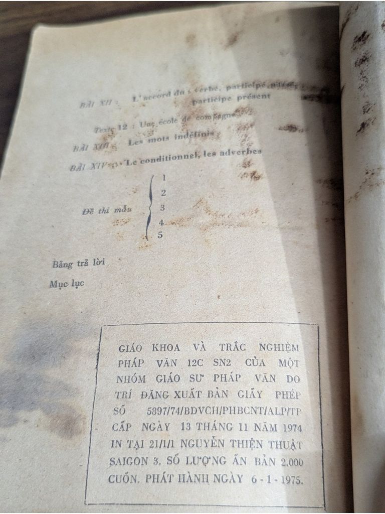  Giáo Khoa & Trắc Nghiệm Pháp Văn 12C Sinh Ngữ 2 – Một Nhóm Giáo Sư Pháp Văn 