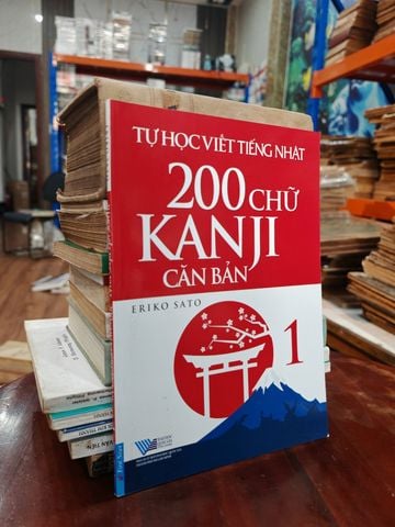  Tự Học Viết Tiếng Nhật 200 Chữ Kanji Căn Bản – Eriko Sato 