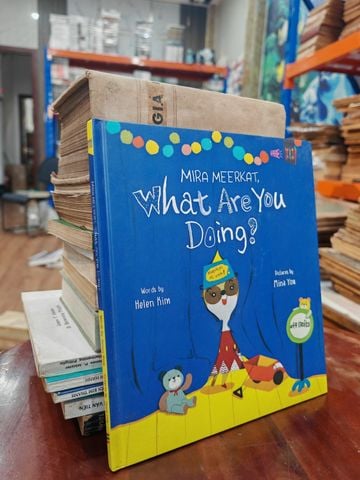  Mira Meerkat, What Are You Doing? – Helen Kim 