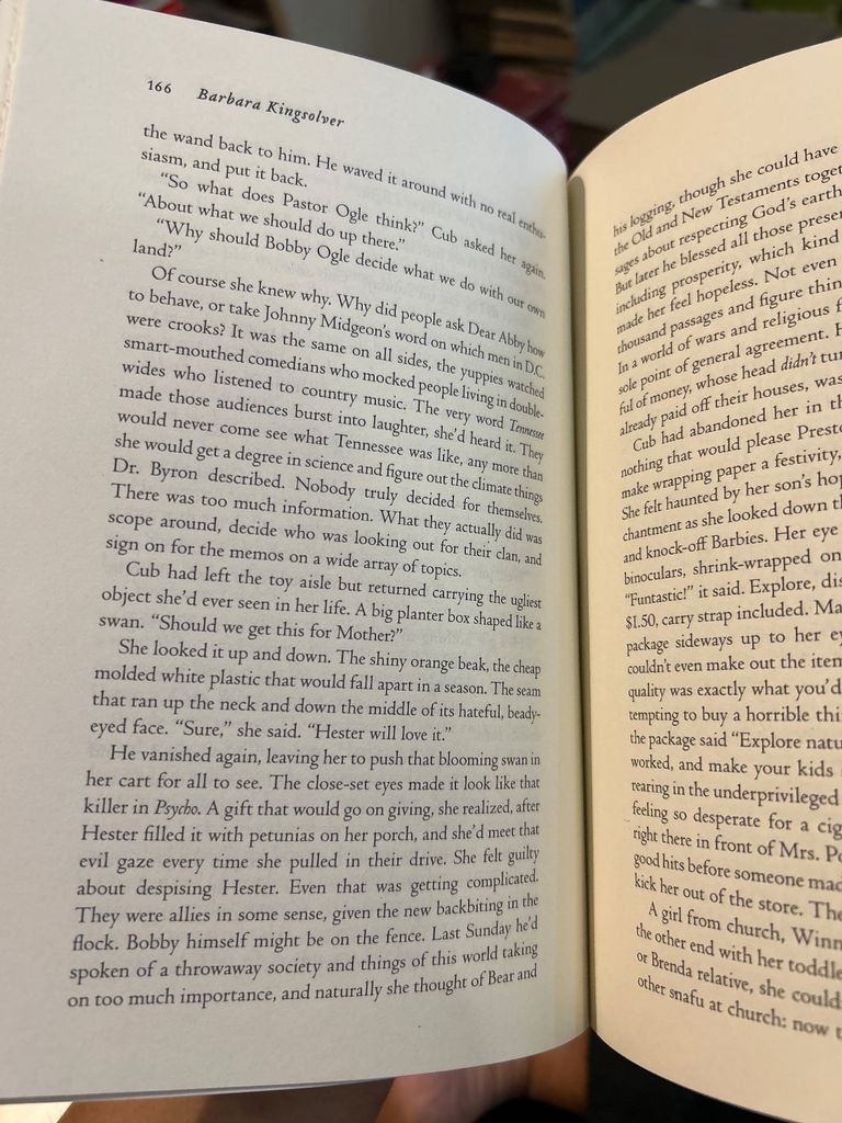  Flight Behavior - Barbara Kingsolver 