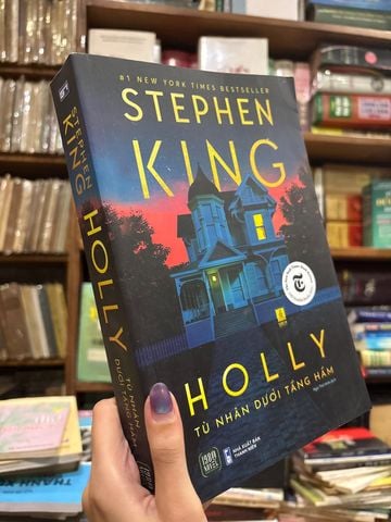  Holly Tù Nhân Dưới Tầng Hầm – Stephen King 
