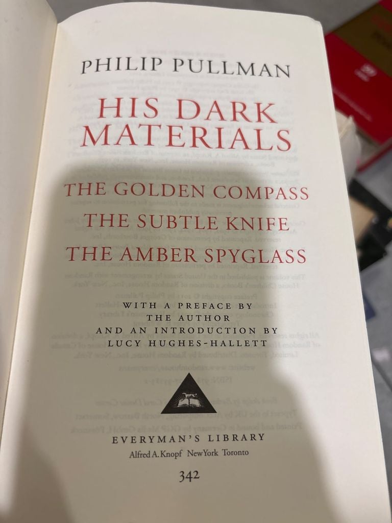  His Dark Materials – Philip Pullman 