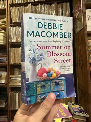 Summer On Blossom Street – Debbie Macomber 