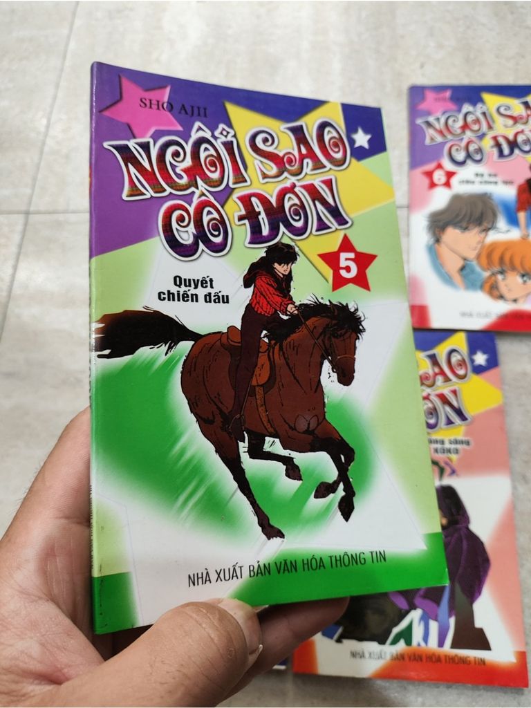  Ngôi Sao Cô Đơn 