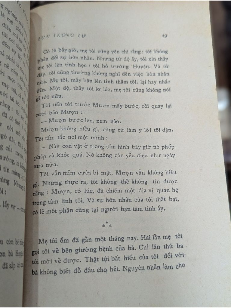  Chiếc Cáng Xanh – Lưu Trọng Lư 