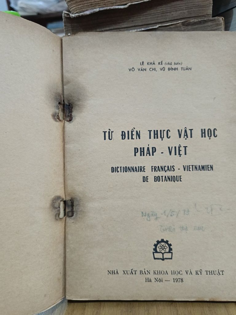  Từ Điển Thực Vật Học Pháp Việt – Lê Khả Kế, Võ Văn Chi, Vũ Đình Tuân 