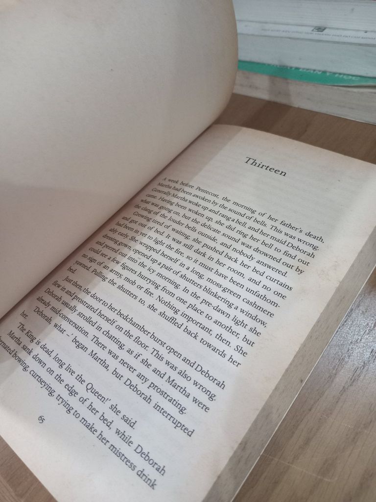  The Table Of Less Valued Knights – Marie Phillips 