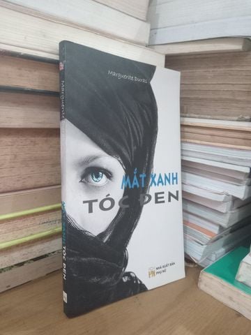  Mắt Xanh Tóc Đen – Marguerite Duras 