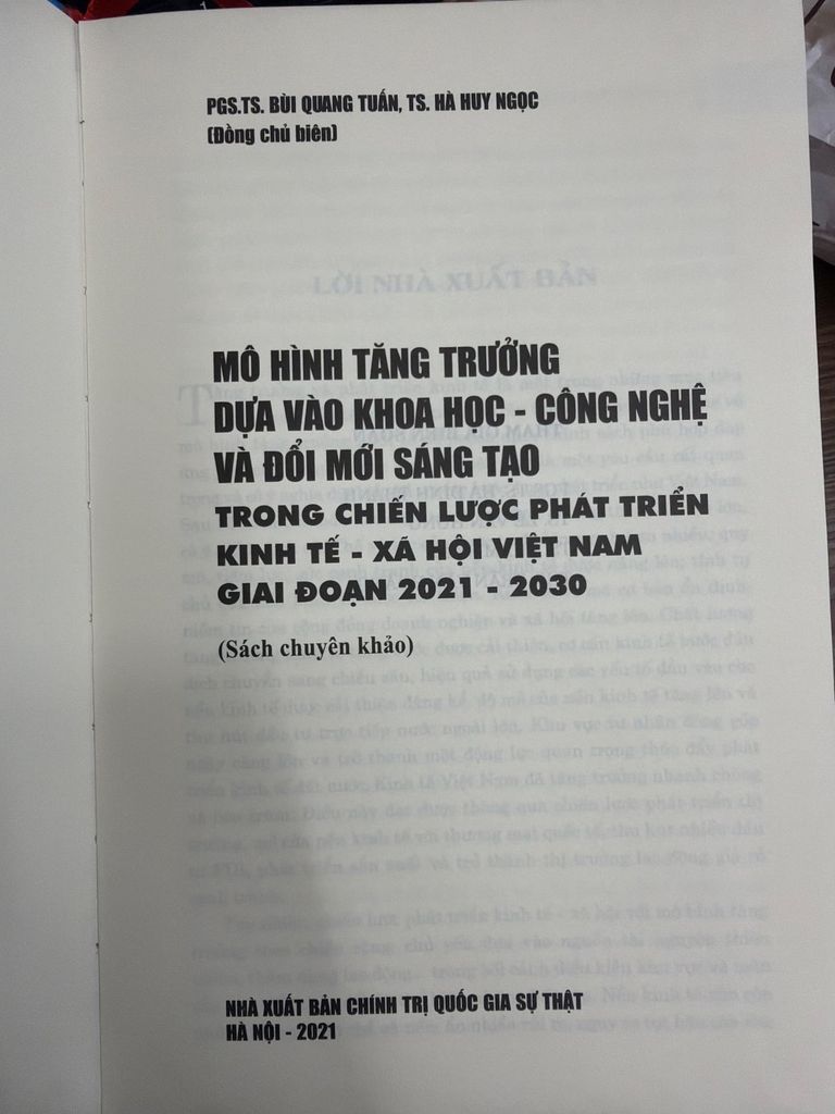  Mô Hình Tăng Trưởng Dựa Vào Khoa Học Công Nghệ Và Đổi Mới Sáng Tạo Trong Chiến Lược Phát Triển Kinh Tế Xã Hội Việt Nam Giai Đoạn 2021 - 2030 – Pgs.Ts. Bùi Quang Tuấn, Ts. Hà Huy Ngọc 