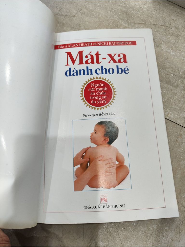  Mát Xa Dành Cho Bé – Alan Heath, Nicki Bainbridge 