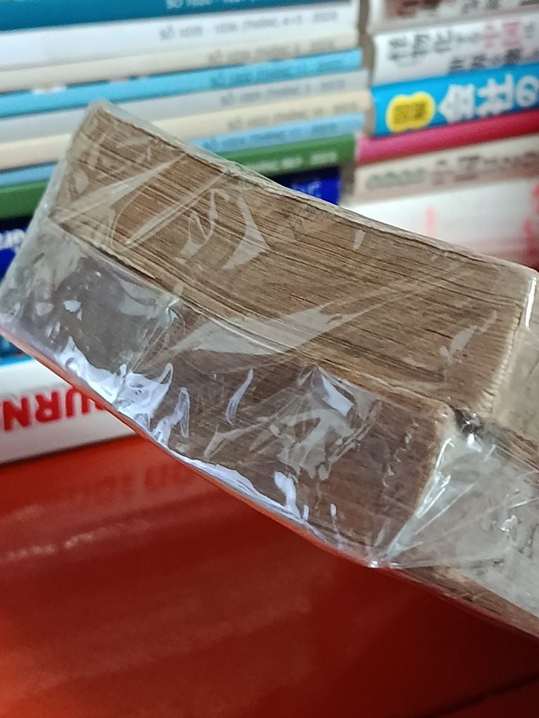  Gia Đình Bút-Đen-Brúc – Tômát Man 