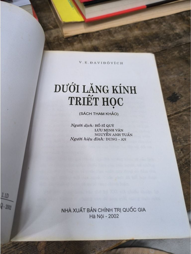  Dưới Lăng Kính Triết Học – V. E. Davidovich 