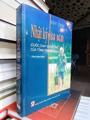  Nhật Ký Nửa Đêm ( Cuộc Chạy Maratong Của Tổng Thống ) – Borit Enxin 