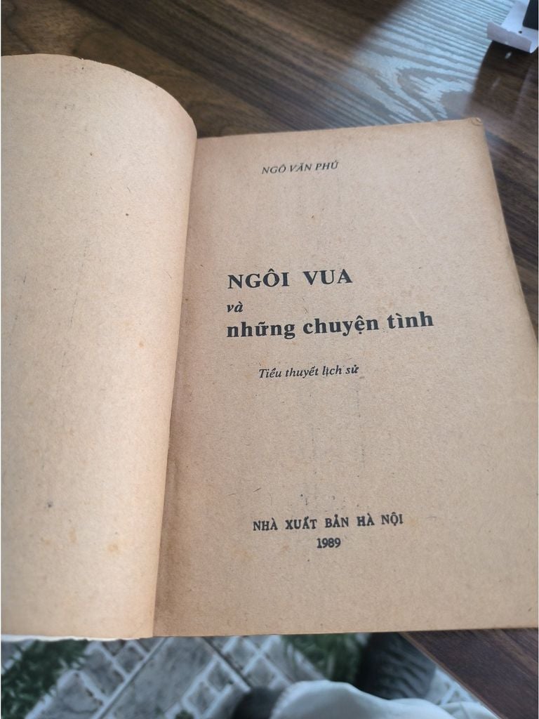  Ngôi Vua Và Những Chuyện Tình – Ngô Văn Phú 