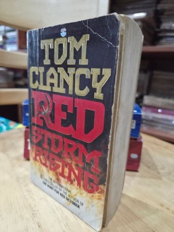  Red Storm Rising – Tom Clancy 