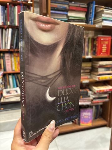  Ngôi Nhà Bóng Đêm Được Lựa Chọn – P.C. Cast, Kristin Cast 