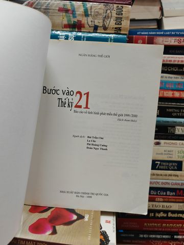  Bước Vào Thế Kỷ 21 