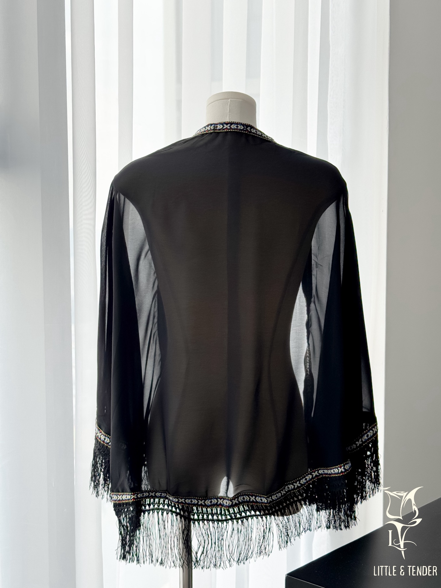 ARTMIS COVER UP - ÁO KHOÁC THỔ CẨM SEXY LƯỚI MỎNG