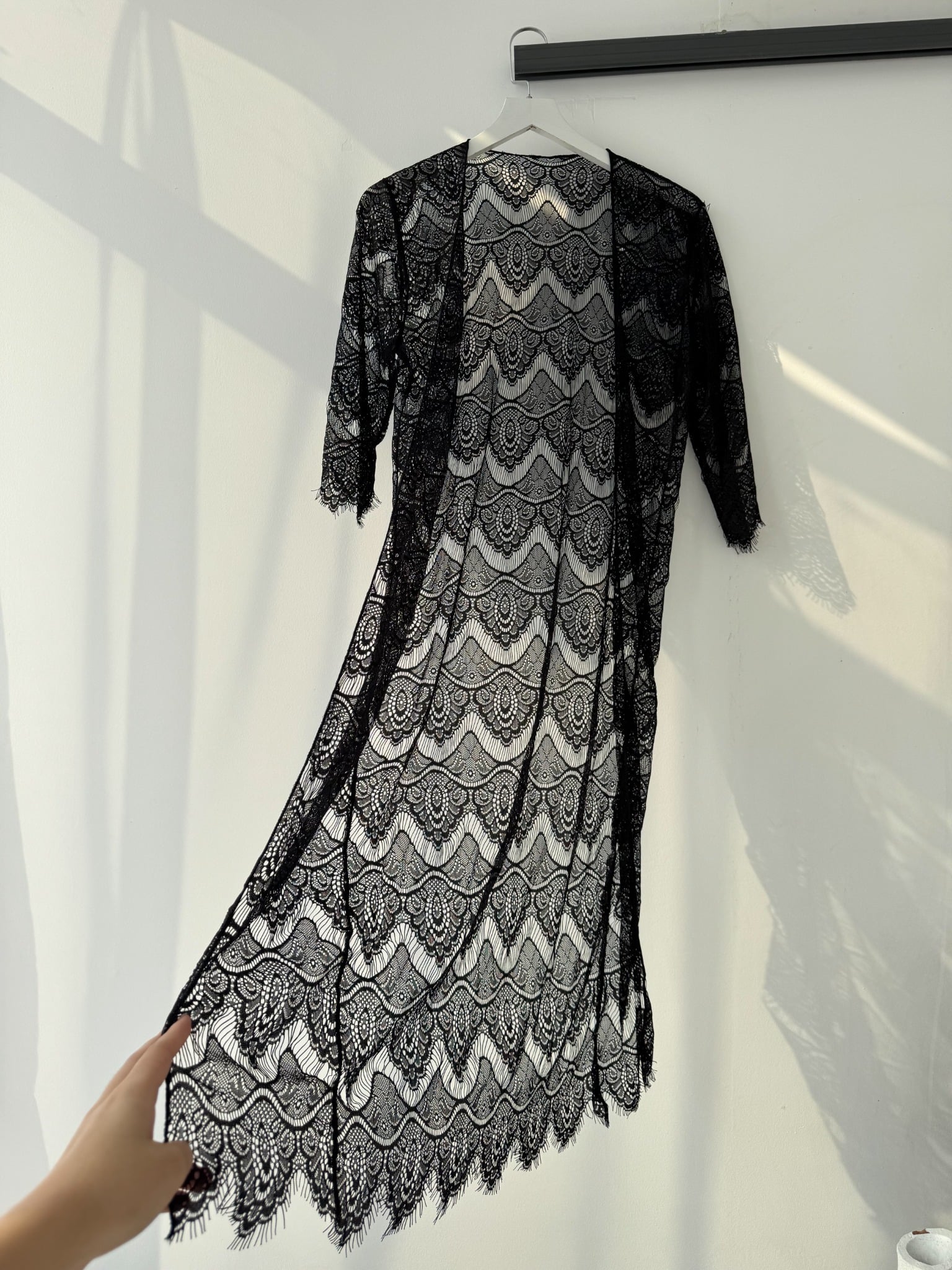 WAVES LONG CARDIGAN - ÁO KHOÁC HỌA TIẾT SÓNG BIỂN MÀU ĐEN