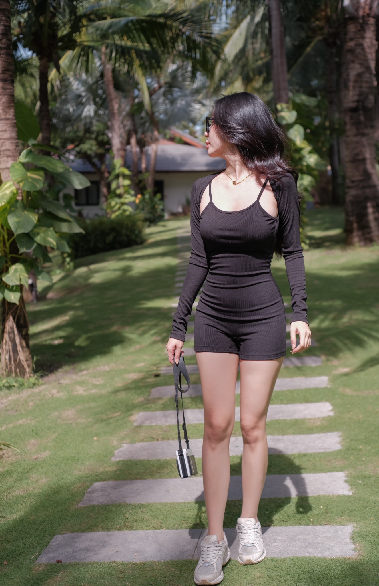 CAILY JUMPSUIT - JUMPSUIT KÈM ÁO CUTOUT LƯNG