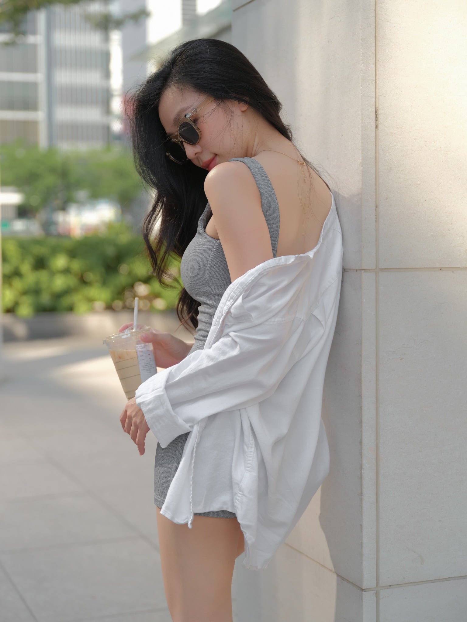 MERA JUMPSUIT - DÁNG ĐÙI BA LỖ DẠO PHỐ
