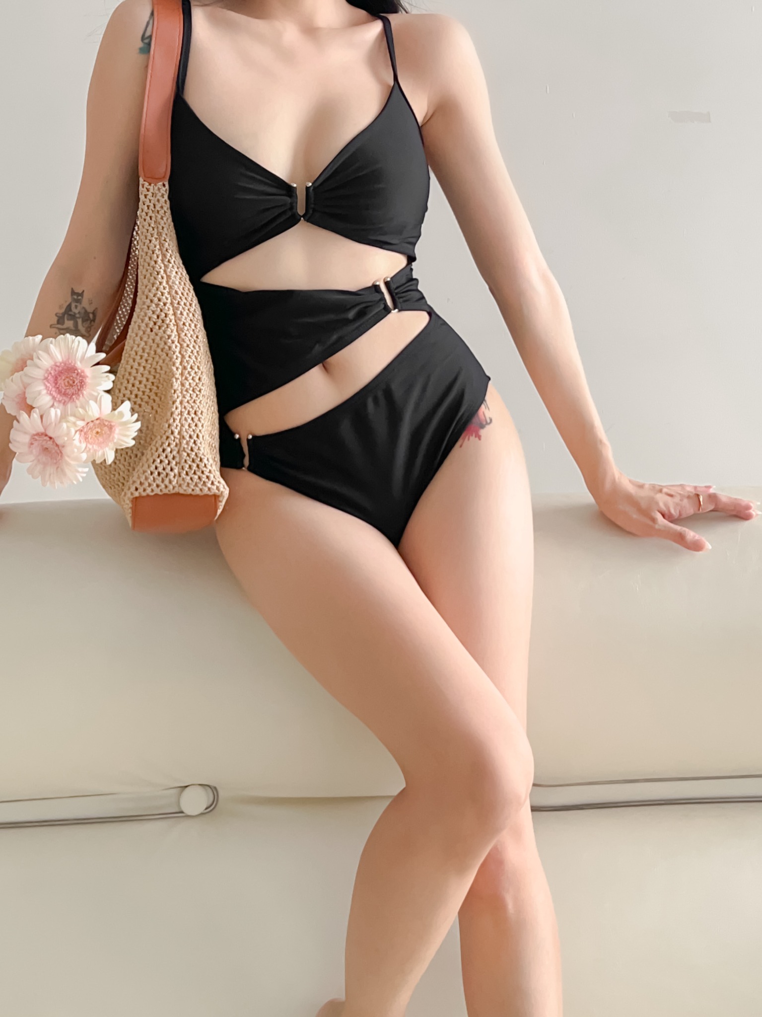 Elysa Swimsuit - Áo Tắm 1 Mảnh Cutout Khuyên Chữ U