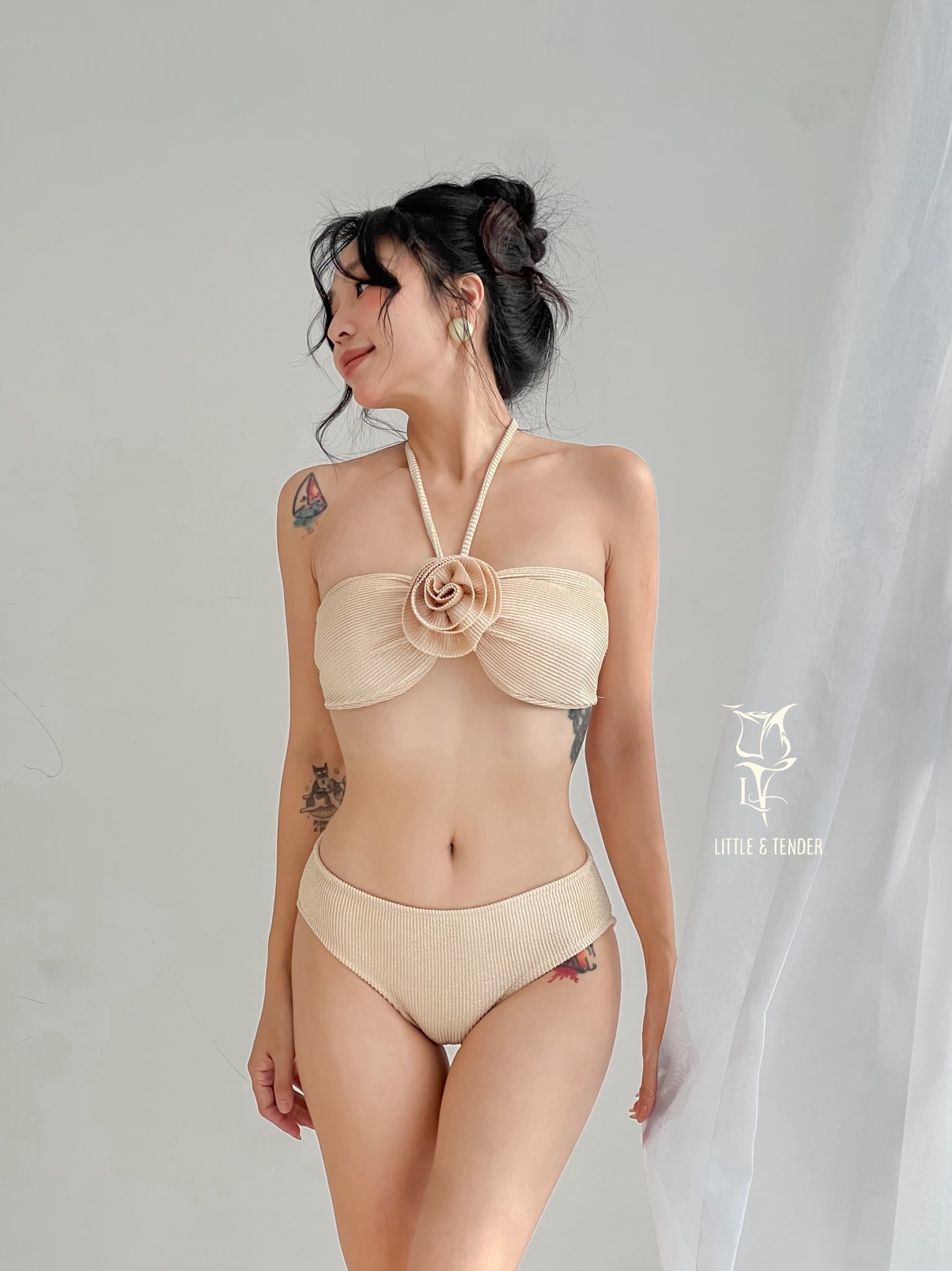 ROSELINE SWIMSUIT -  Áo Tắm 2 Mảnh Đính Hoa Kèm Quần - Thun Gân Ánh Nhũ