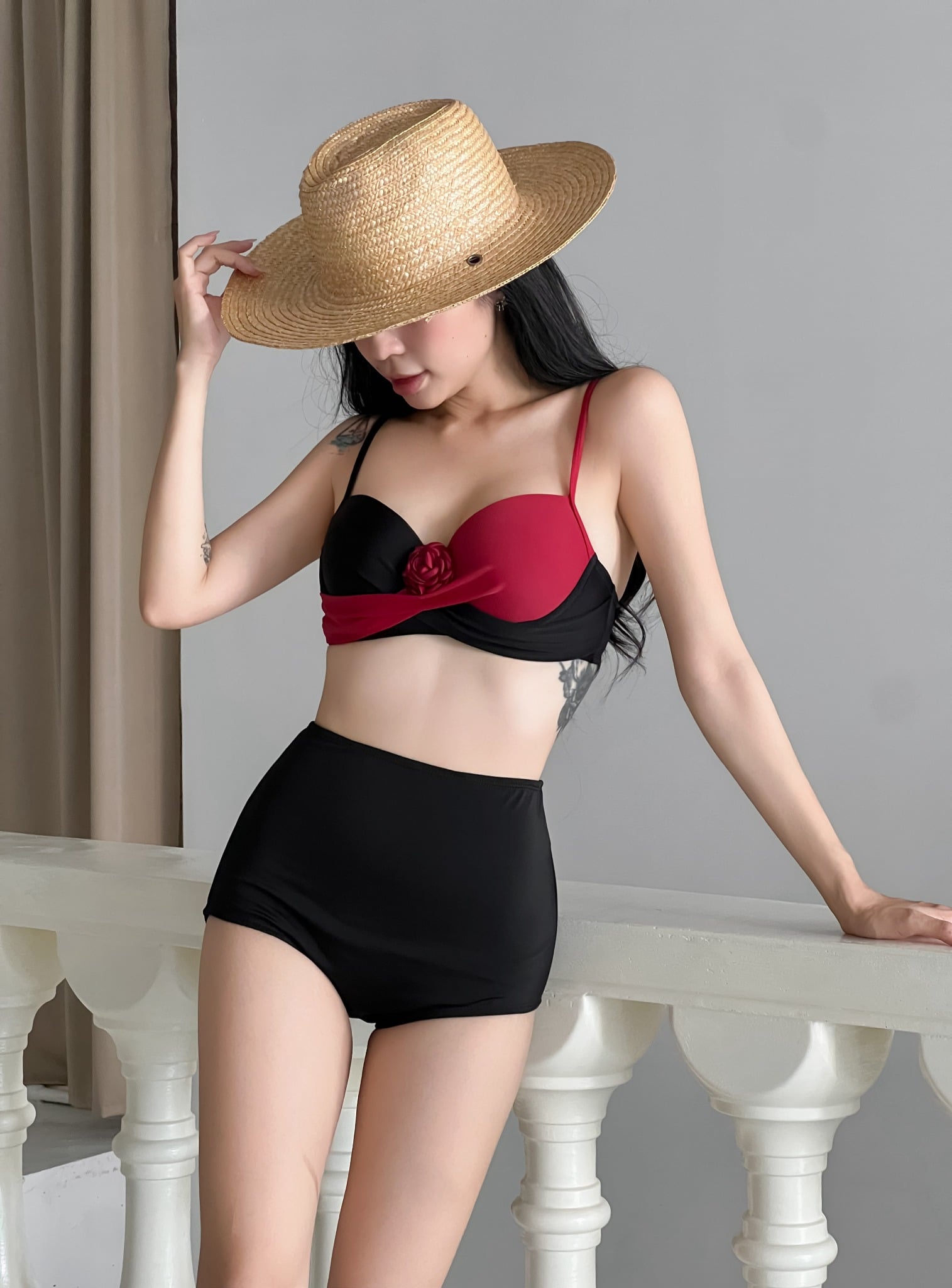 ROSEA SWIMSUIT -  Áo Tắm 2 Mảnh Có Gọng - Đính Hoa Hồng