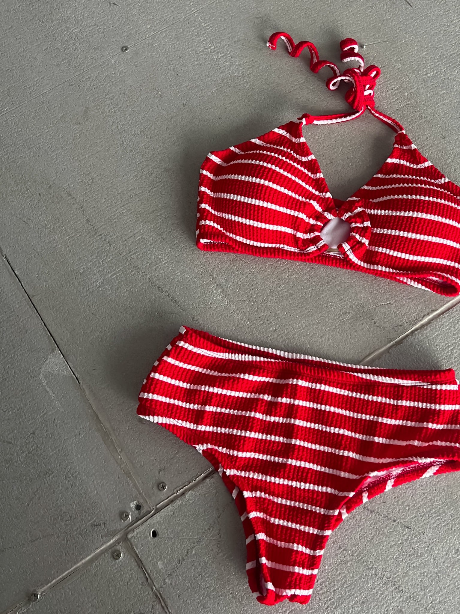 Linea Swimsuit SALE - Áo Tắm 2 Mảnh Thun Gân Họa Tiết Sọc