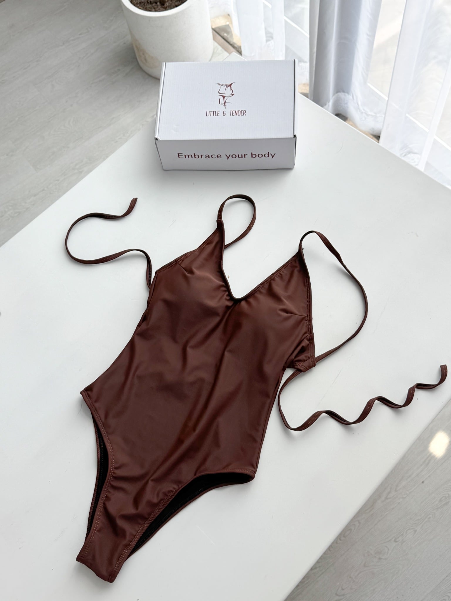 RILEY SWIMSUIT - ÁO TẮM CỔ V KHOÉT LƯNG SEXY