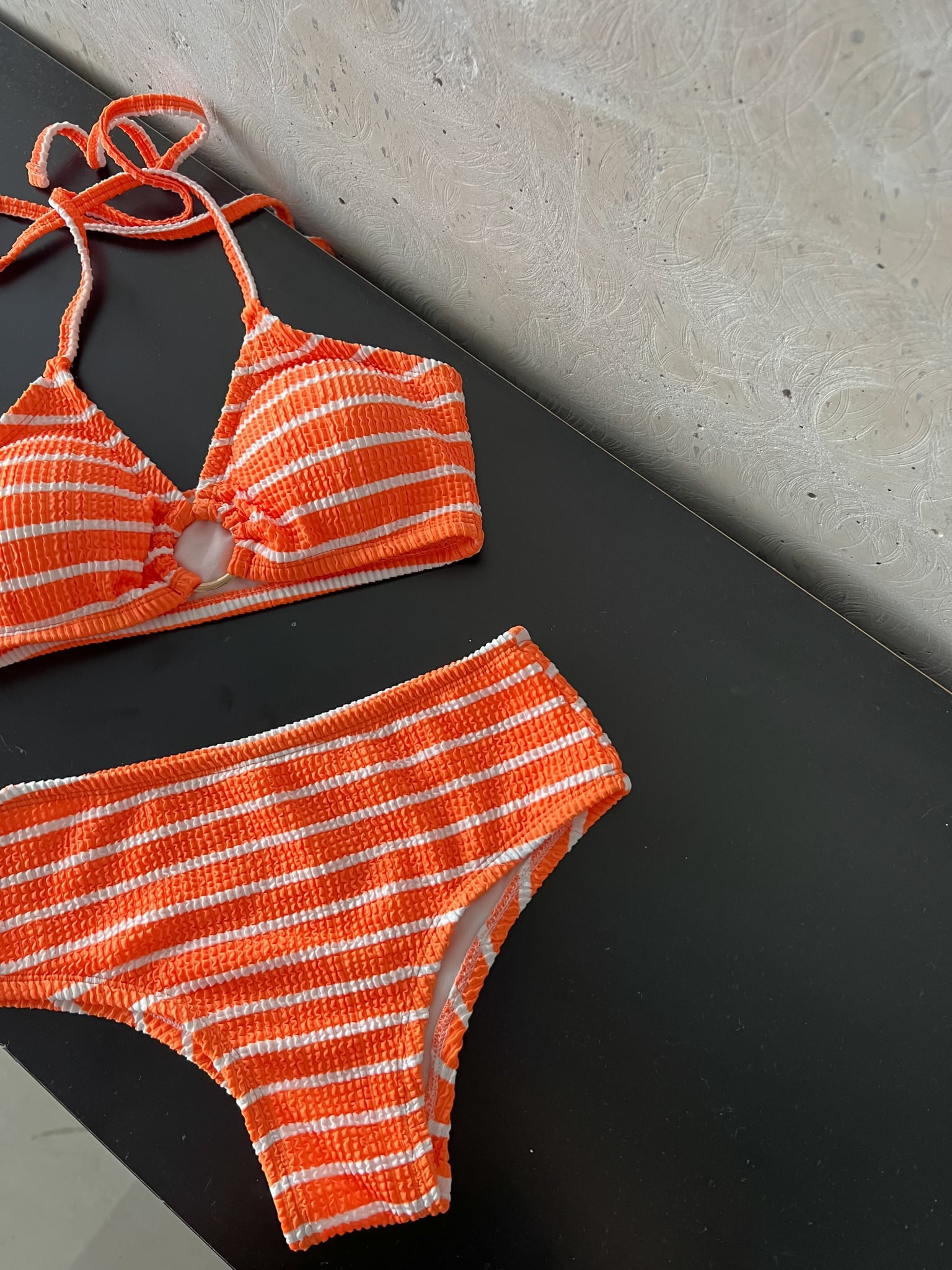 Linea Swimsuit SALE - Áo Tắm 2 Mảnh Thun Gân Họa Tiết Sọc