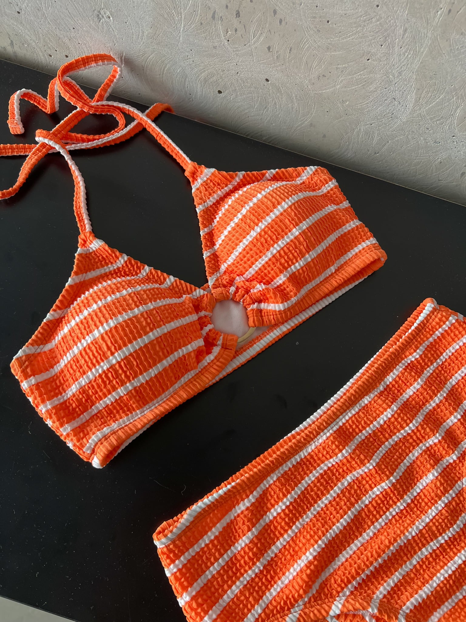 Linea Swimsuit SALE - Áo Tắm 2 Mảnh Thun Gân Họa Tiết Sọc