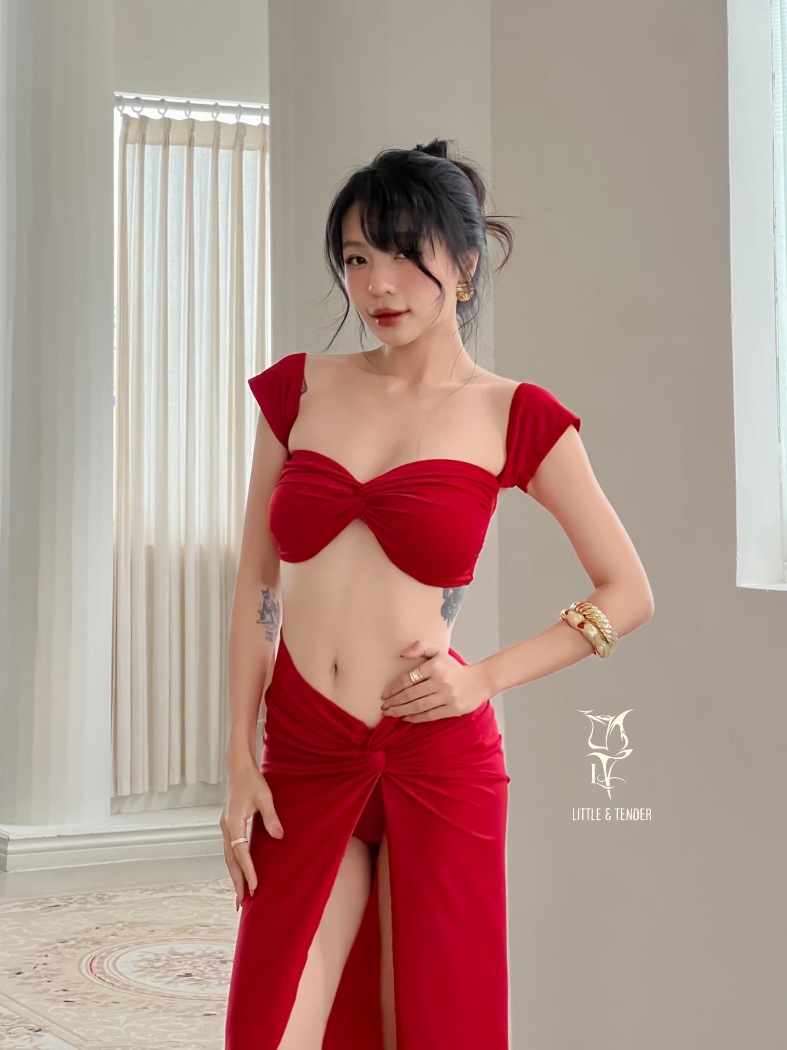 MARIS SWIMSUIT - SET 3 MÓN KÈM CHÂN VÁY ĐỎ TƯƠI THOÁNG MÁT