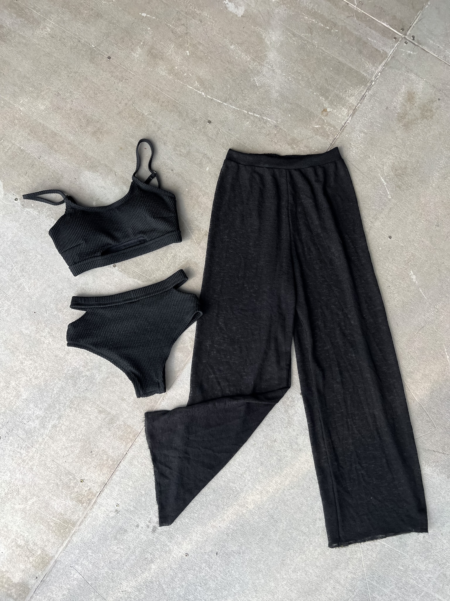 KAORI SWIMSUIT SALE - SET 3 MÓN KÈM QUẦN LƯỚI KÍN ĐÁO