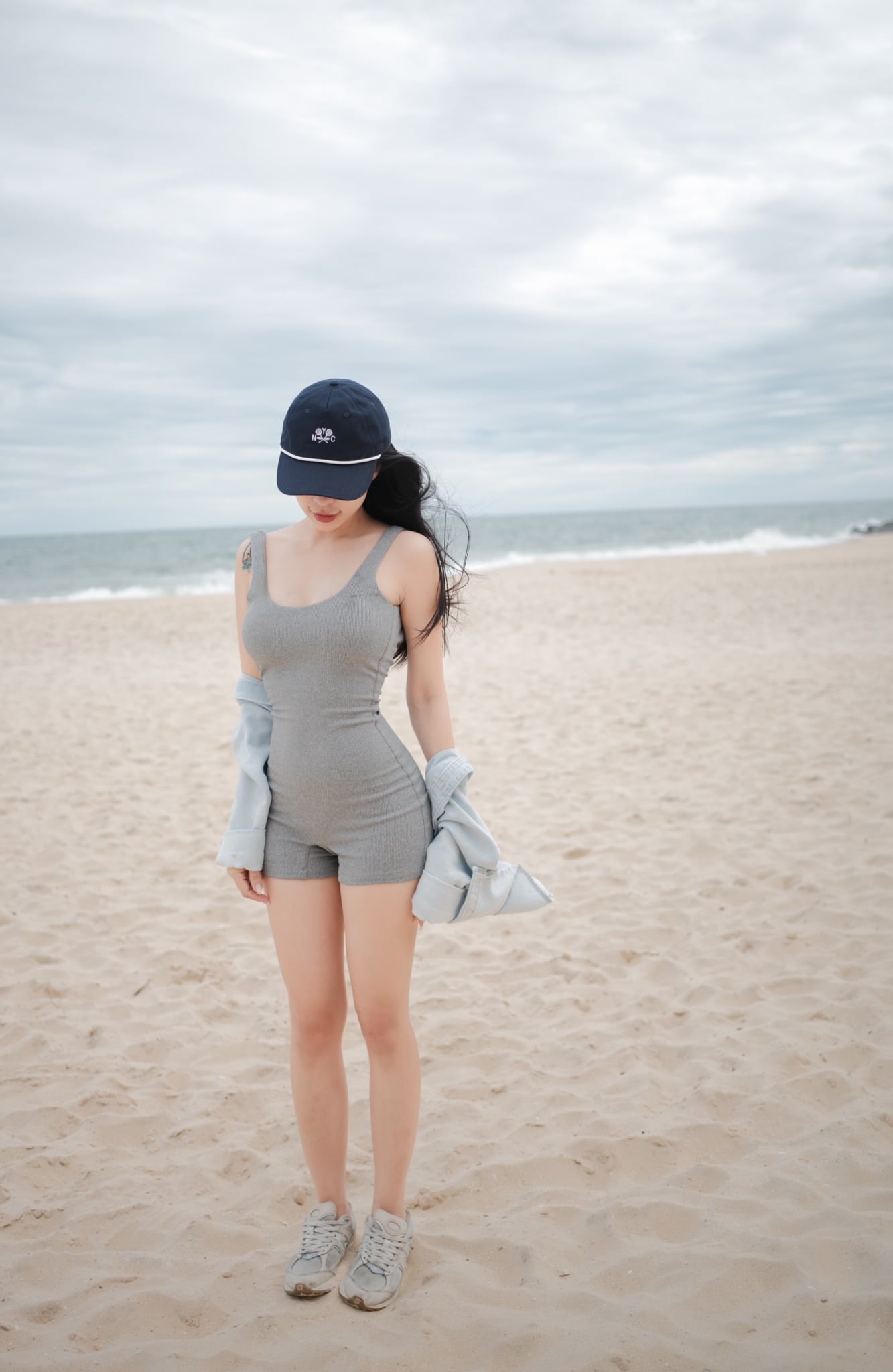 MERA JUMPSUIT - DÁNG ĐÙI BA LỖ DẠO PHỐ