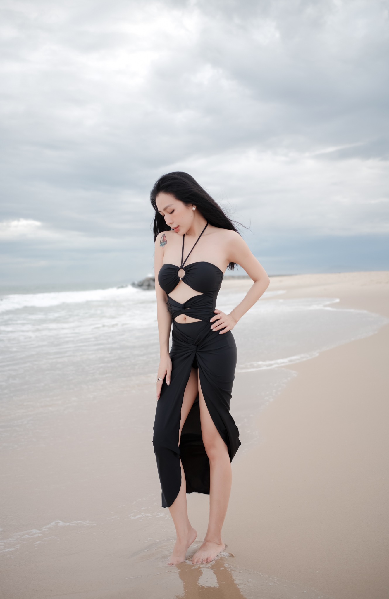 KIERA SWIMSUIT - SET ÁO TẮM 1 MẢNH KÈM CHÂN VÁY ĐEN QUYẾN RŨ