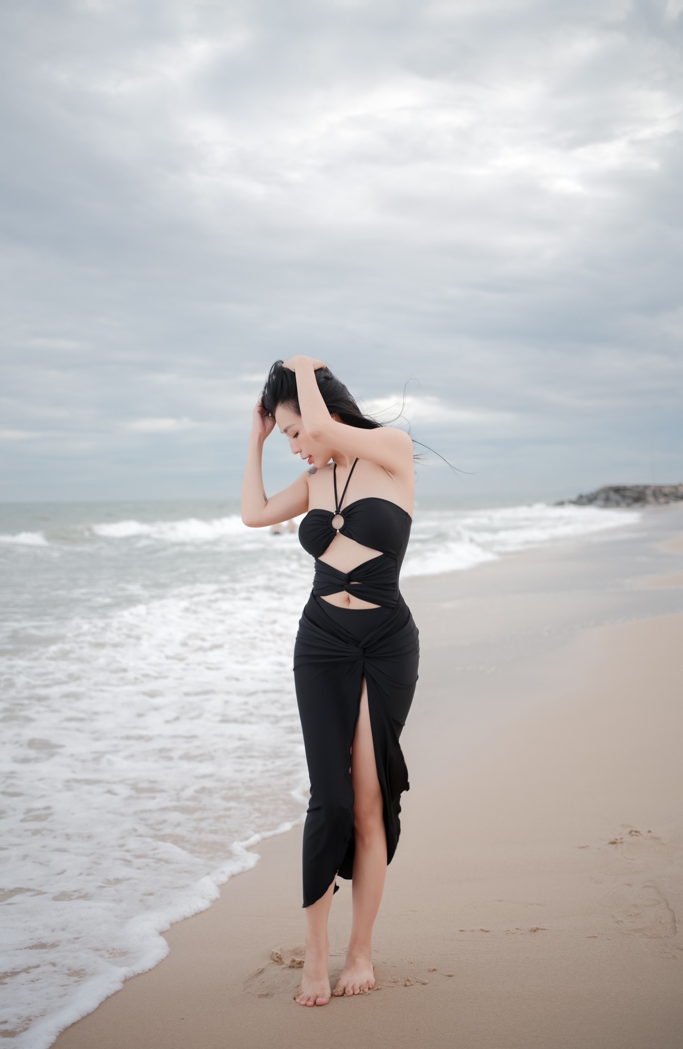 KIERA SWIMSUIT - SET ÁO TẮM 1 MẢNH KÈM CHÂN VÁY ĐEN QUYẾN RŨ