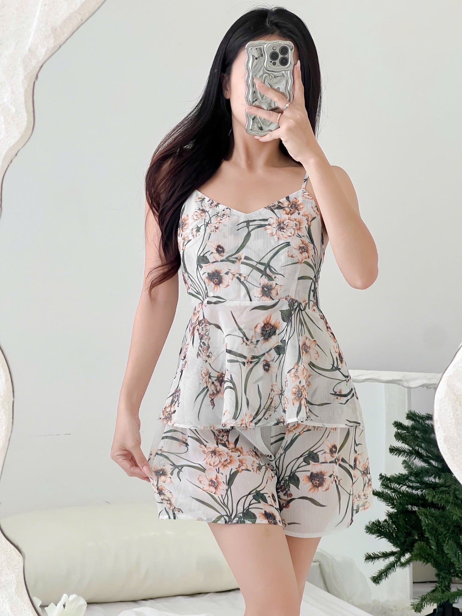 JOLY SILK SHORT PAJAMAS - ĐỒ NGỦ LỤA NGẮN HỌA TIẾT CÂY LÁ