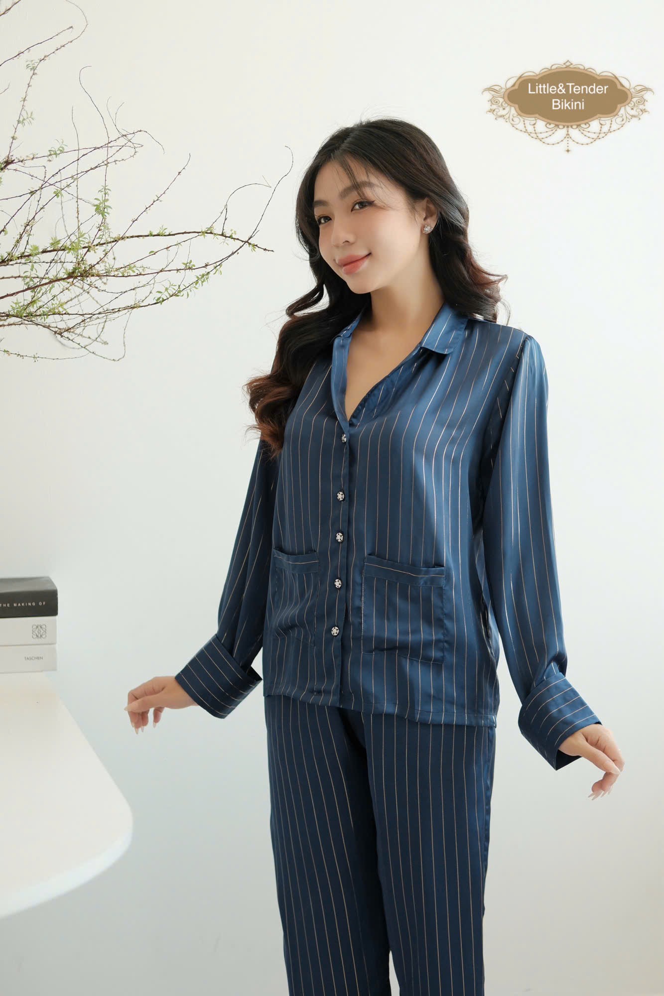 ROYAL BLUE SLIK PYJAMAS - ĐỒ NGỦ LỤA DÀI MÀU XANH ROYAL